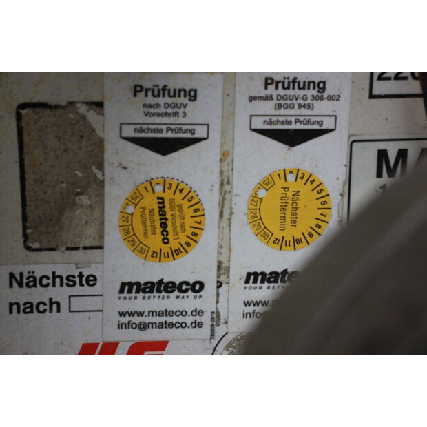 2014 جيه ال جي 1930ES-45577467