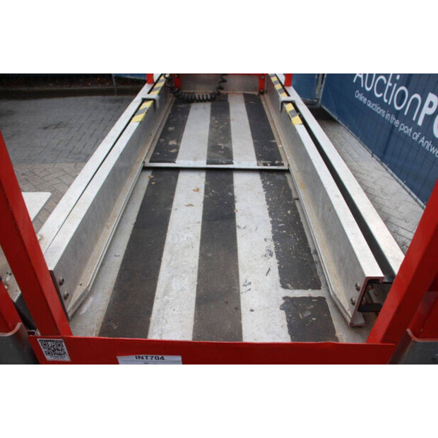 2014 جيه ال جي 1930ES-45577470