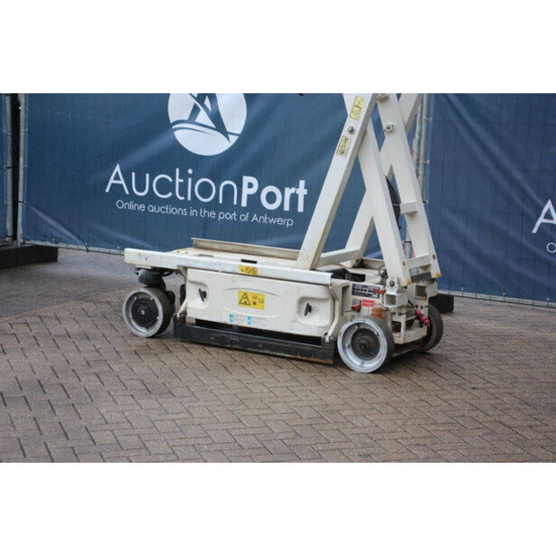 2014 جيه ال جي 1930ES-45577479