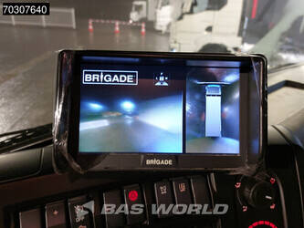 2017-renault-d-wide-320-4x2-20-5tons-automatic-2000kg-ladebordwand-acc-euro-6-45577530