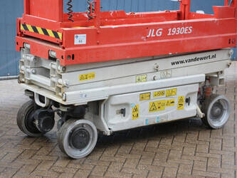 2015-jlg-1930es-1425013-45577557