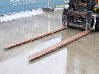 2020-yale-gdp40vx6v2471-45577649