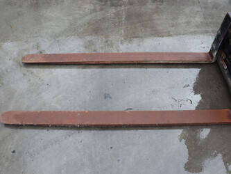 2020-yale-gdp40vx6v2471-45577650