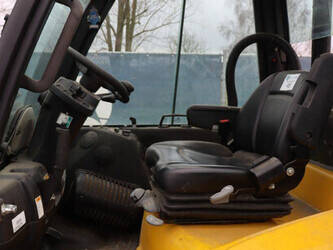 2020-yale-gdp40vx6v2471-45577658