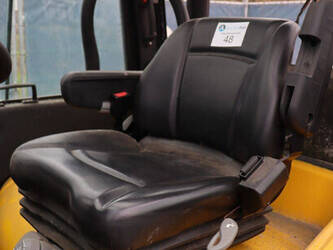 2020-yale-gdp40vx6v2471-45577659