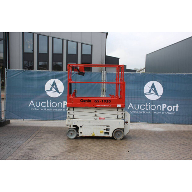 2013 جيني GS-1932-45577912