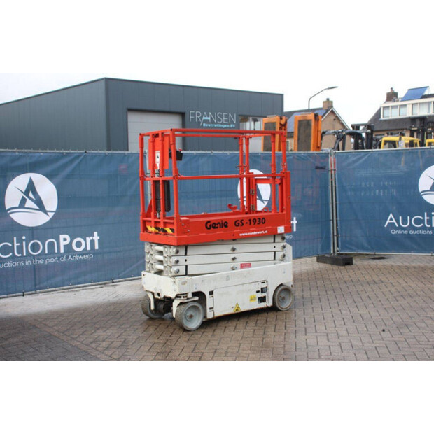 2013 جيني GS-1932-45577918