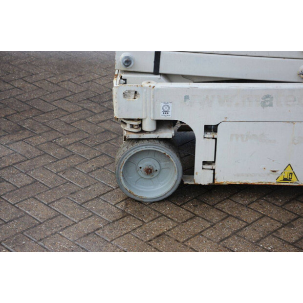 2013 جيني GS-1932-45577921