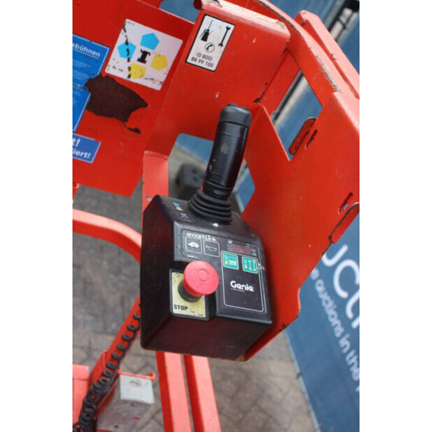 2013 جيني GS-1932-45577925