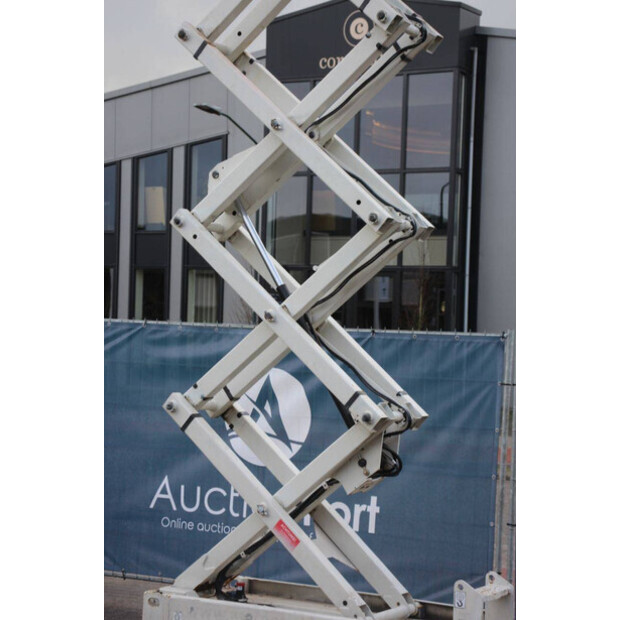 2013 جيني GS-1932-45577935