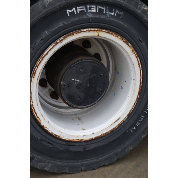 1994 اس ام في 136/600-45578004