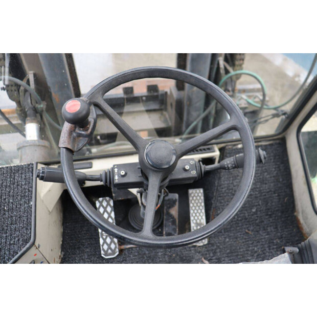 1994 اس ام في 136/600-45578017