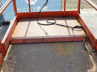 2010-jlg-4069le-1425037-45578452