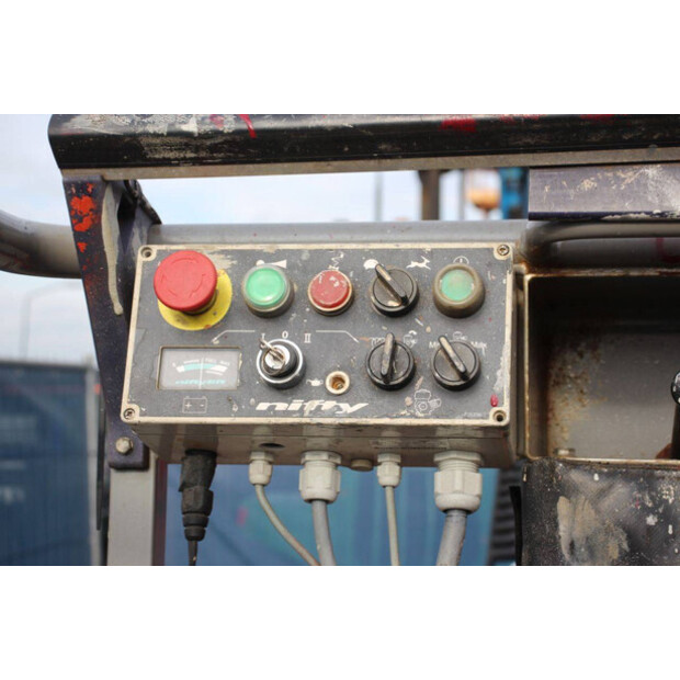 2015 Niftylift HR12-45578551