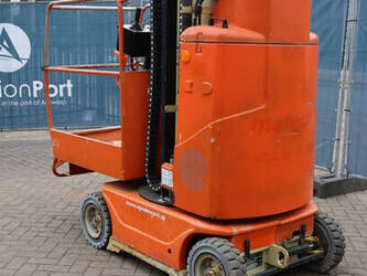 2010-jlg-toucan-800-a-1425044-45578670