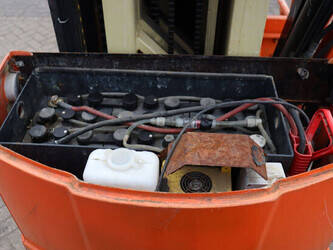 2010-jlg-toucan-800-a-1425044-45578686