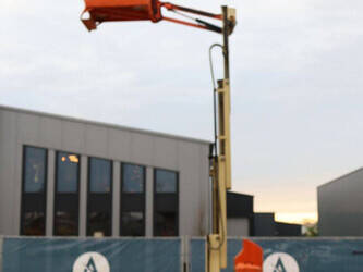 2010-jlg-toucan-800-a-1425044-45578692