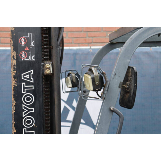 2003 تويوتا 7FBEF20-45578711