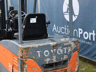 2003-toyota-7fbef20-45578714