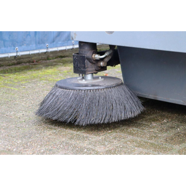 2006 إيسال PB 155-45578833