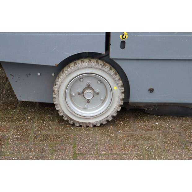 2006 إيسال PB 155-45578834