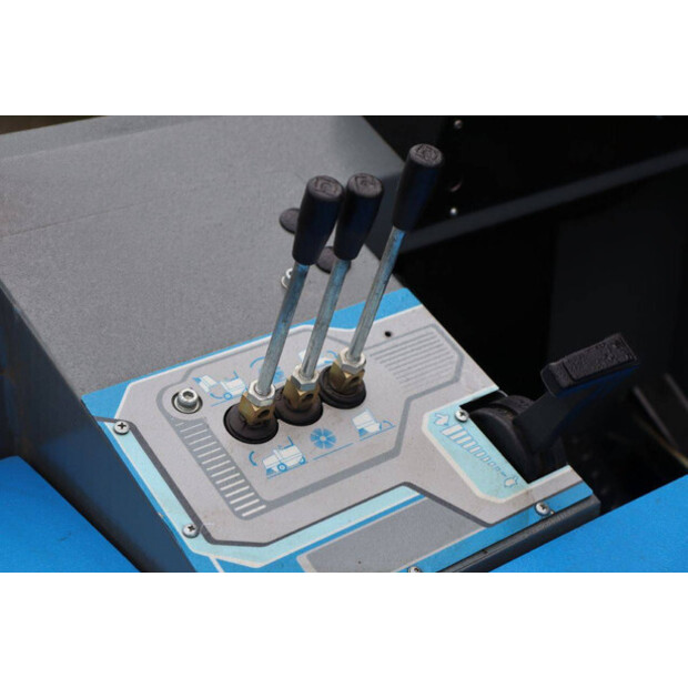 2006 إيسال PB 155-45578854