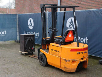 1992-still-r50-16-45578864