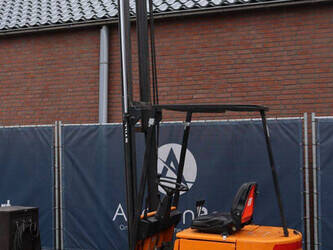 1992-still-r50-16-45578892