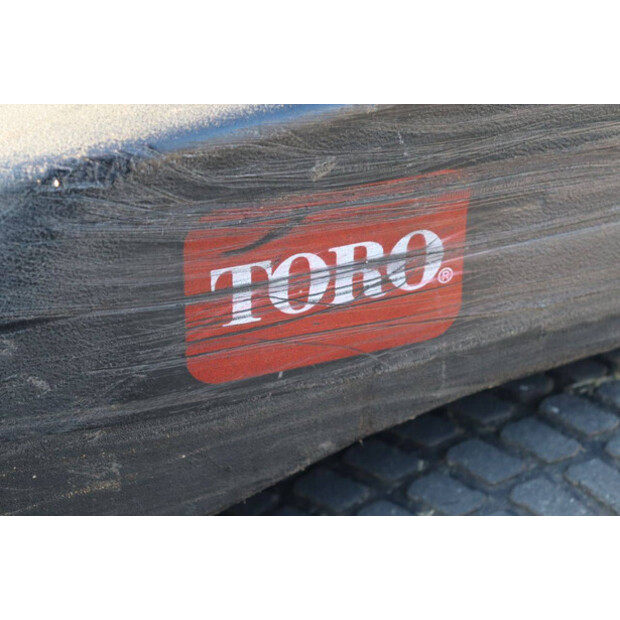 2014 Toro Zeroturn 7000-45578910