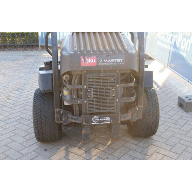 2014 Toro Zeroturn 7000-45578911
