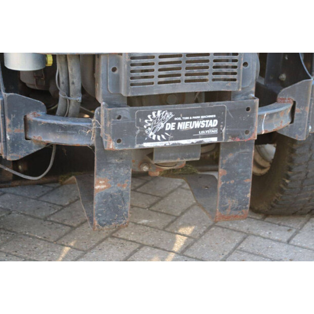 2014 Toro Zeroturn 7000-45578913