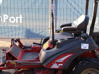 2018-ferris-zeroturn-is2100z-1425052-45578947