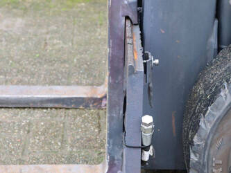 2015-linde-e25l-01-1425053-45578963