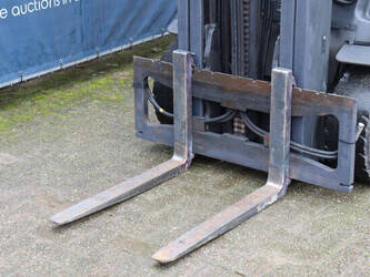 2015-linde-e25l-01-1425053-45578964