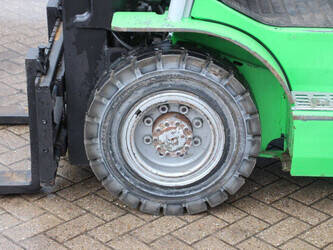 2015-cesab-m325d-1425056-45579076