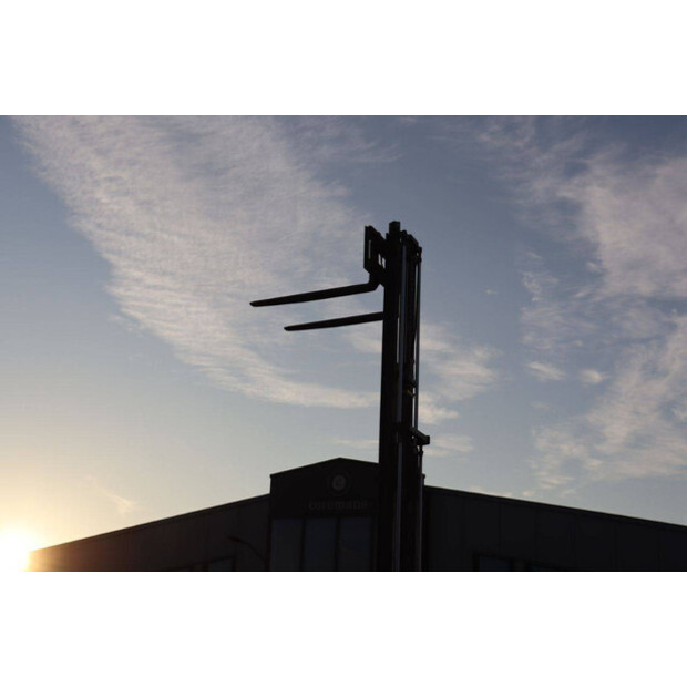 2014 ليندي H25D-02-45579258