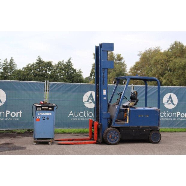 1979 Hyster E70B-45579636