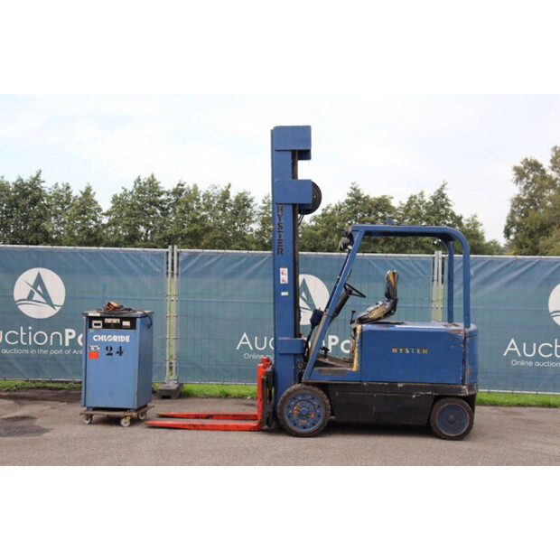 1979 Hyster E70B-45579637