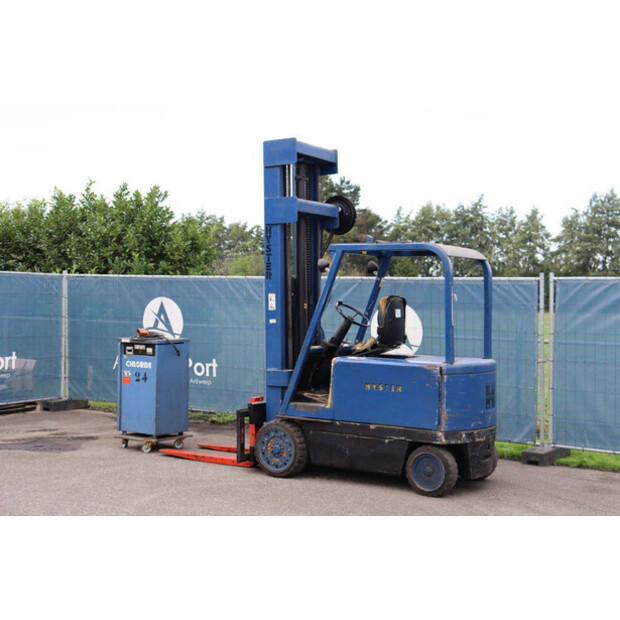 1979 Hyster E70B-45579638