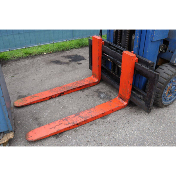 1979 Hyster E70B-45579648