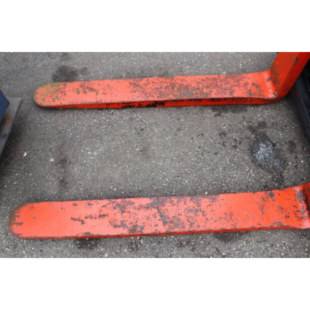 1979 Hyster E70B-45579649