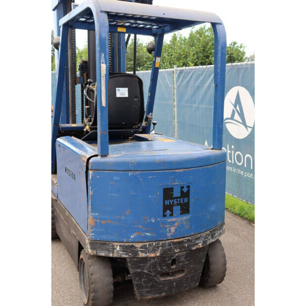 1979 Hyster E70B-45579656