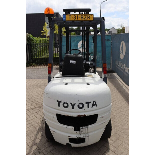 1997 تويوتا 62-6FDF30-45579898