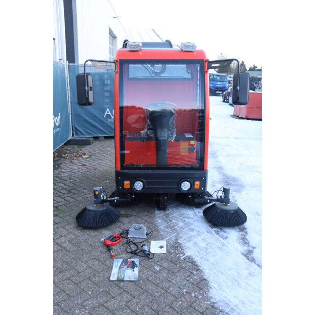 2025 ZVOX 2000G-45579940