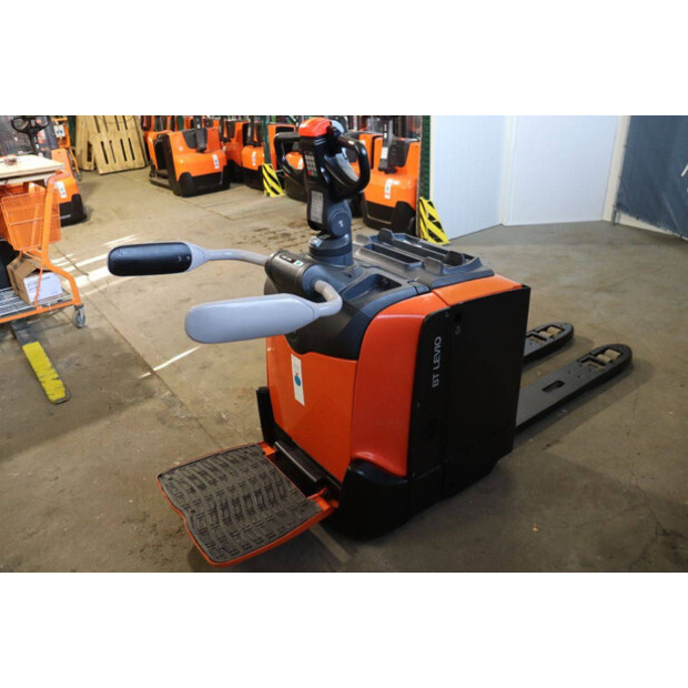 2019 Toyota LPE250-45580055