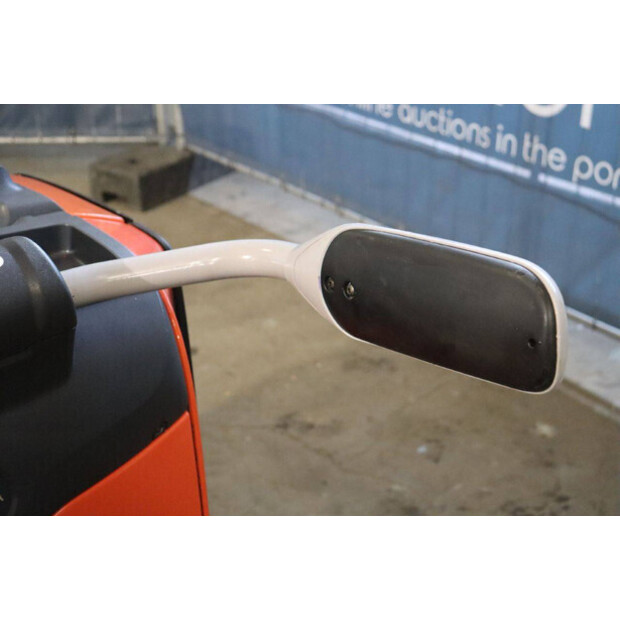 2019 Toyota LPE250-45580064