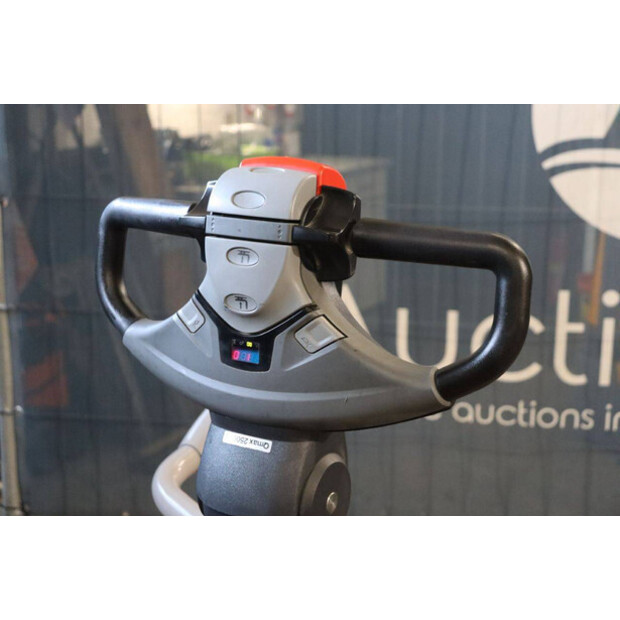 2019 Toyota LPE250-45580072