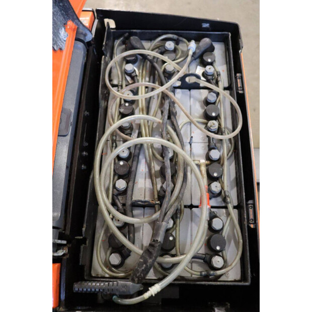 2019 Toyota LPE250-45580074