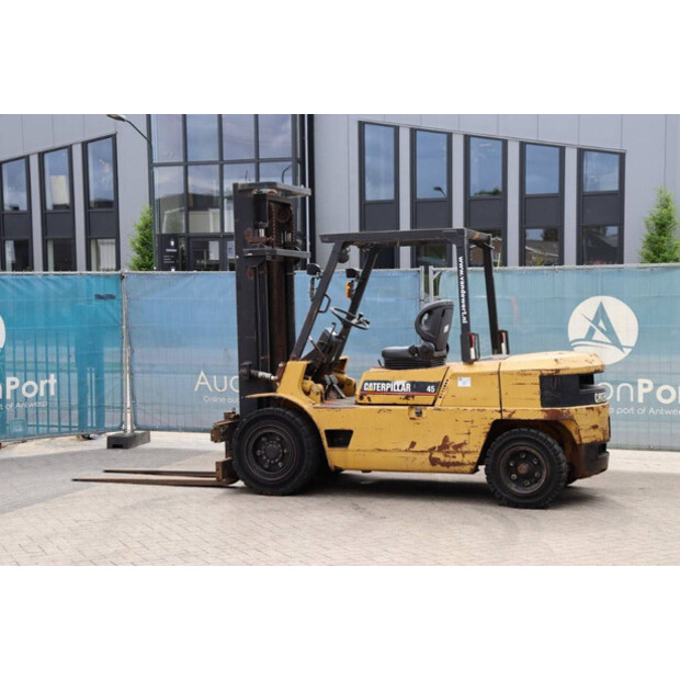 1995 Caterpillar DP45-45580105