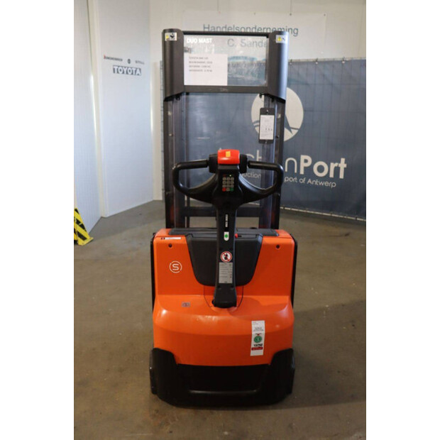 2018 Toyota SWE 120-45580166